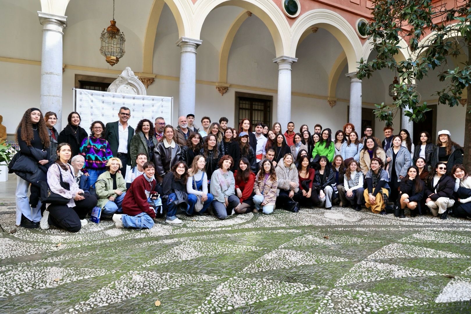 Una Treintena De Esculturas Creadas Por Estudiantes Se Exponen En El