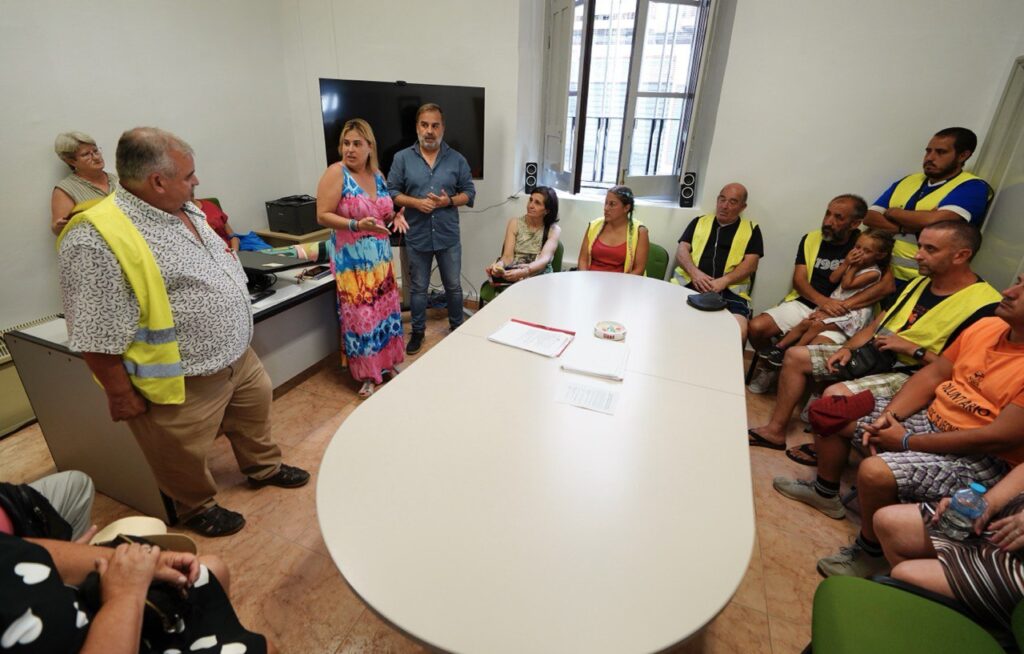 El-PSOE-cree-que-Carazo-está-poniendo-en-peligro-el-reparto-de-comida-del-Banco-de-Alimentos-en-los-Barrios