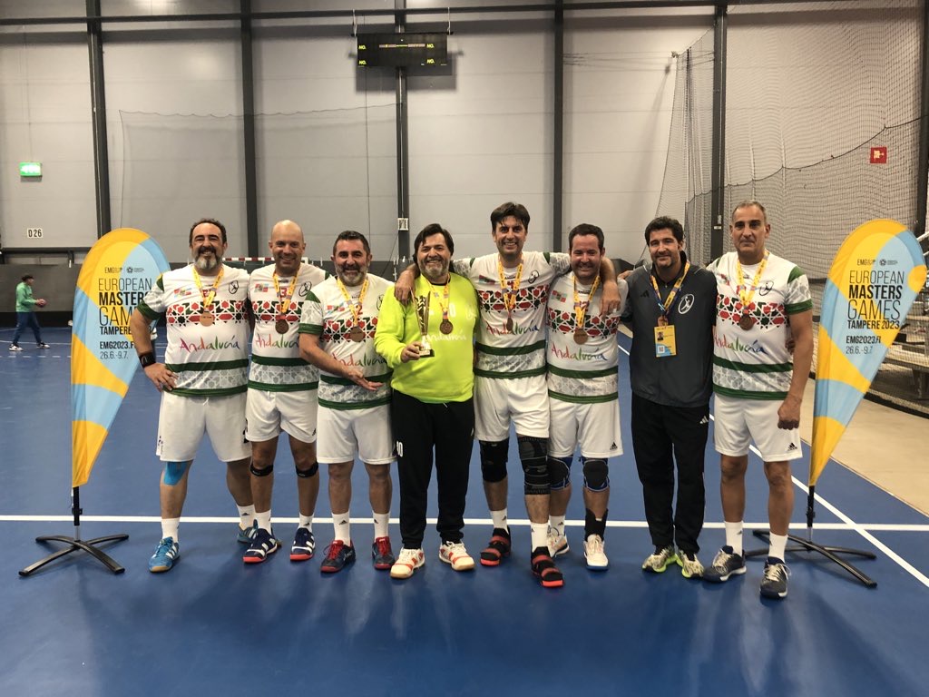 Balonmano-Granada-Veteranos-se-hace-con-el-bronce-en-el-European-Masters-Games-2023