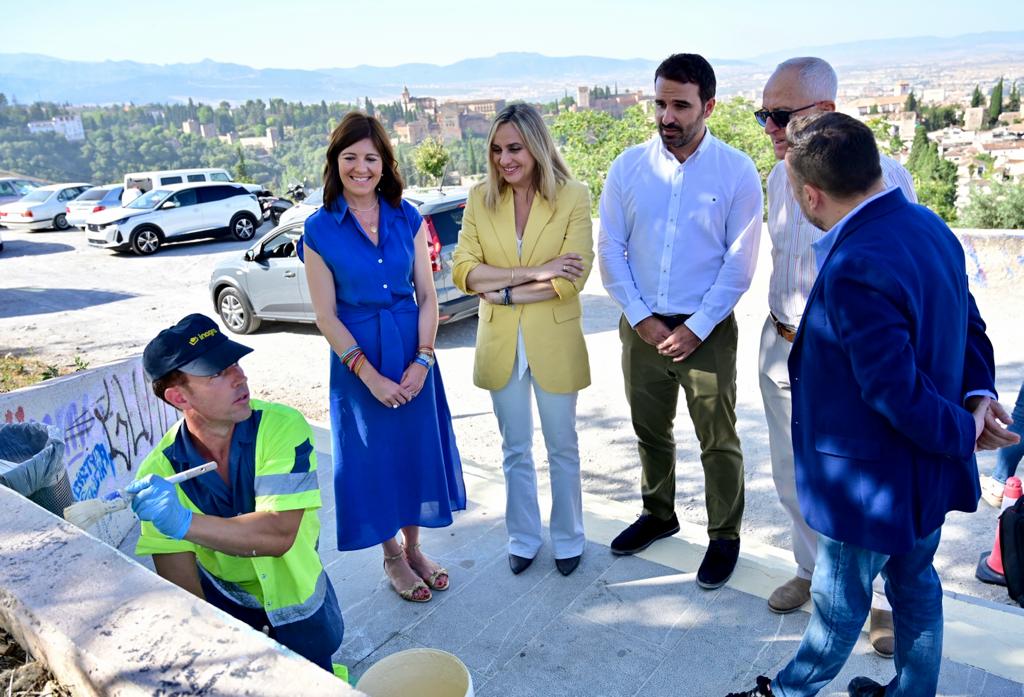 Los-miradores-del-Albaicín-son-la-prioridad-del-Plan-Limpieza-del-Ayuntamiento