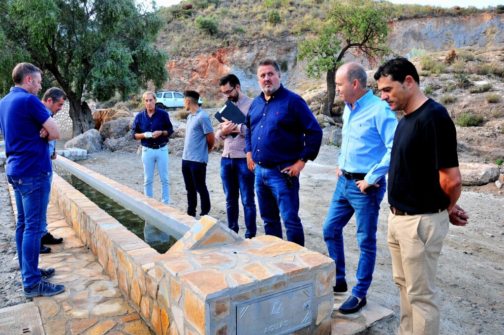 Medio-Ambiente-actualiza-equipamientos-de-la-vía-pecuaria-Cañada-Real-de-Sierra-Nevada-a-Motril-a-su-paso-por-Vélez-Benaudalla