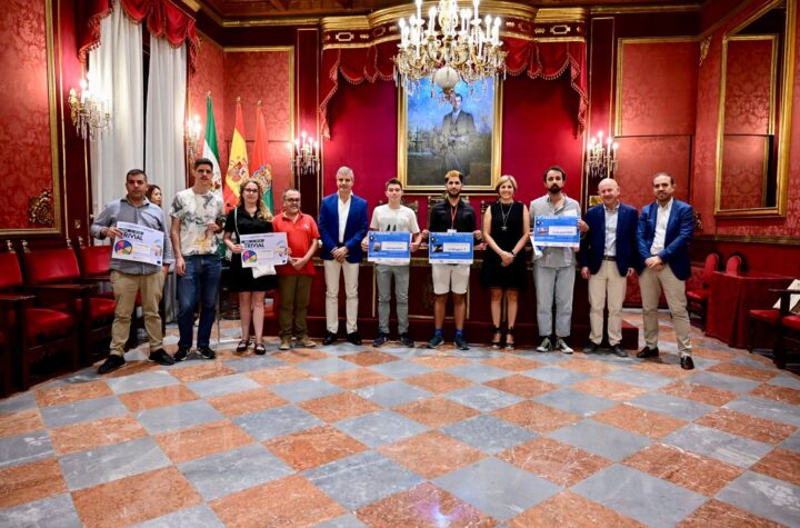 El-salón-de-Plenos-acoge-la-entrega-de-los-premios-de-los-concursos-de-fotografía