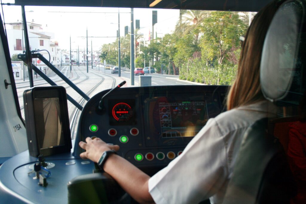 La-Junta-contará-con-un-simulador-para-formar-y-reciclar-a-los-conductores-del-Metro-de-Granada