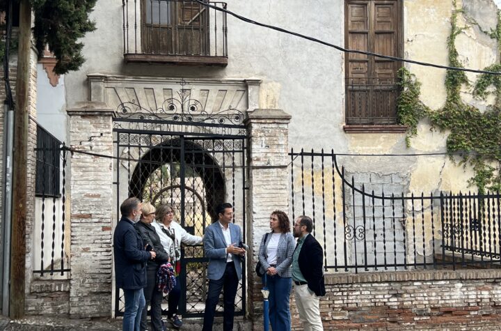 También-recibe-el-visto-bueno-la-iluminación-del-Corral-del-Carbón-el-proyecto-del-Ayuntamiento-de-Granada-para-la-reforma-de-la-Biblioteca-del-Salón