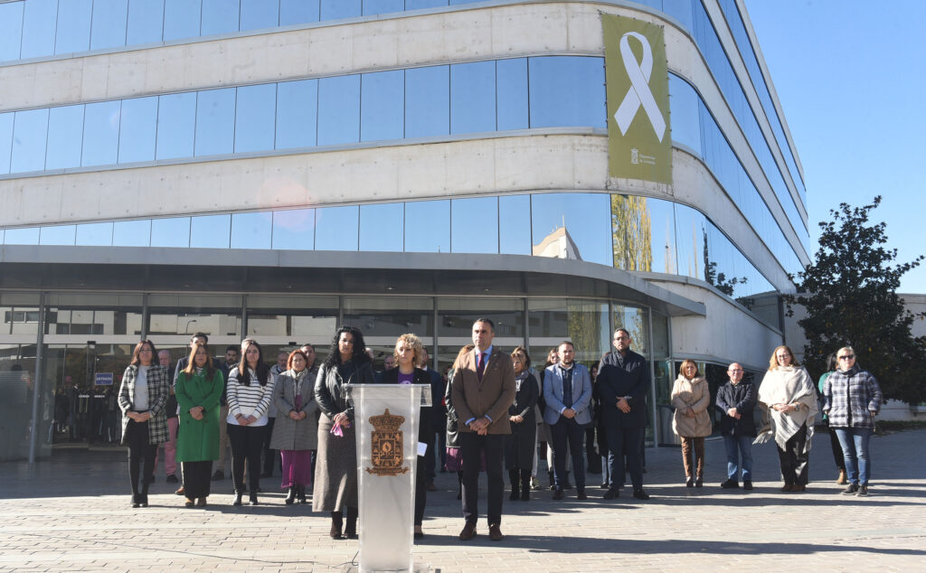 Raquel-Orantes,-hija-de-Ana-Orantes,-ha-sido-la-encargada-de-leer-el-manifiesto-contra-la-Violencia-Machista