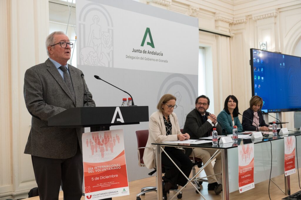 Granada-rinde-homenaje-a-los-más-de-30.000-voluntarios-de-la-provincia-en-el-Día-Internacional-del-Voluntariado