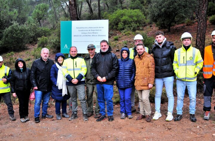 Situadas-en-pleno-Parque-Natural-Sierra-de-Huétor,-las-abandonadas-minas-de-La-Encina-suponían-un-importante-riesgo-para-sus-visitantes