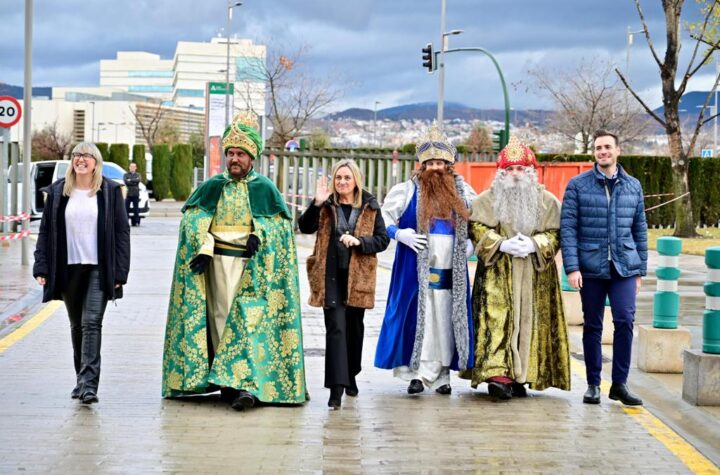 Marifrán-Carazo-les-agradece-que-“hagan-un-hueco-en-su-agenda-para-repartir-ilusión-a-los-niños-que-no-han-podido-pasar-la-Navidad-en-casa”