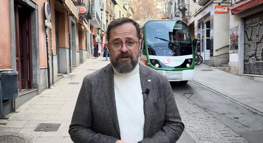 El-PSOE-exige-que-el-tren-turístico-deje-de-pasar-por-cuesta-de-Gomérez