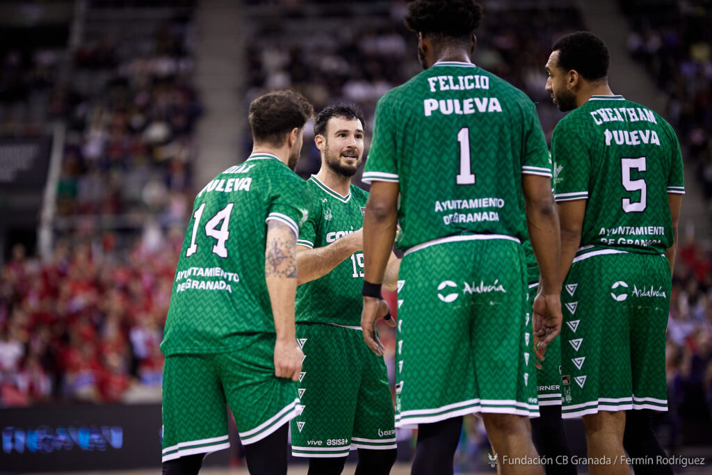 Fundación-CB-Granada-subasta-las-camisetas-‘Verde-Esperanza’-de-los-12-jugadores