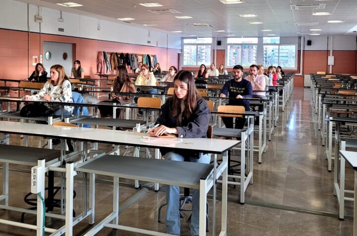 Se-ha-convocado-un-total-de-7.885-plazas-de-Maestros--Secundaria--Régimen-Especial-y-Catedráticos-de-Música-y-Artes-Escénicas