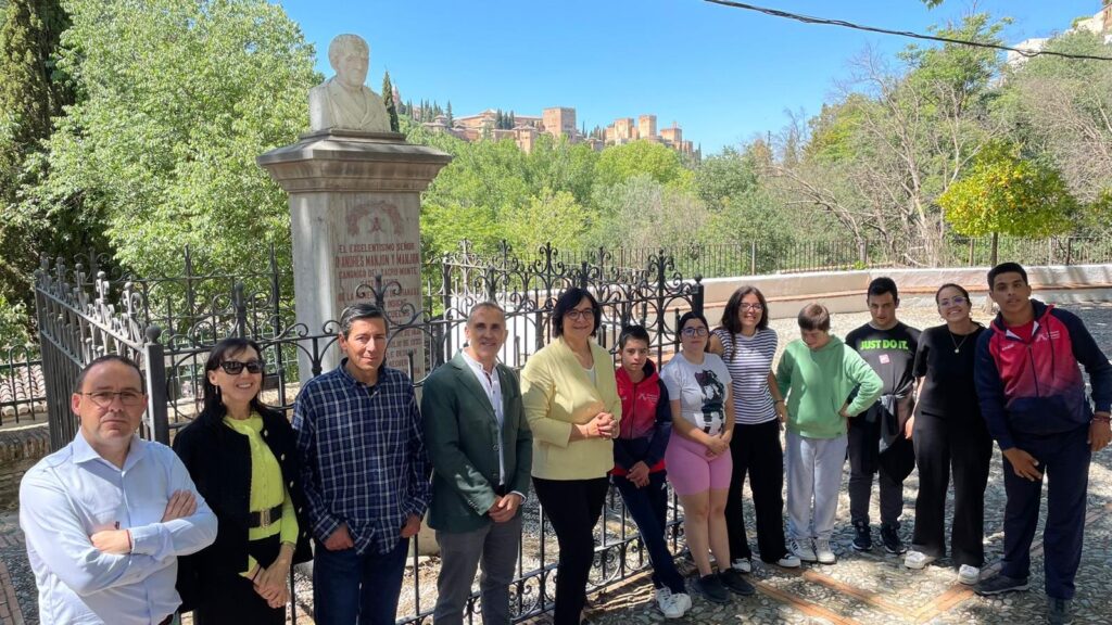 Estudiantes-del-Colegio-Ave-María-y-del-IES-Cartuja-debaten-sobre-el-Feminismo