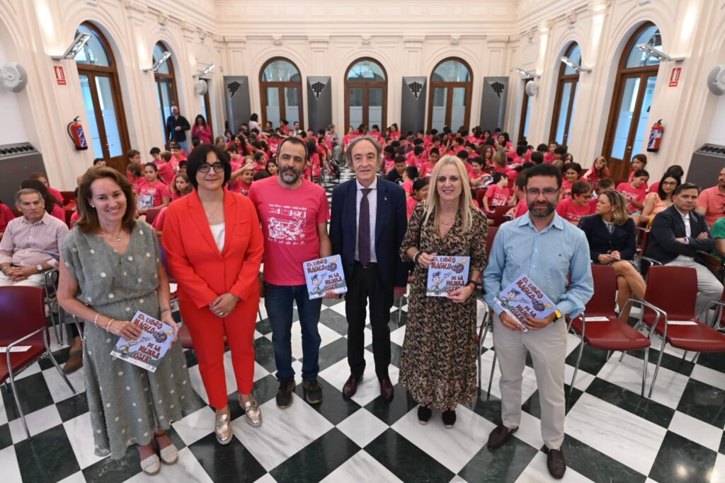 Los-delegados-de-Desarrollo-Educativo-y-Salud-asisten-al-acto-educativo-que-se-ha-celebrado-en-la-sede-de-la-Junta