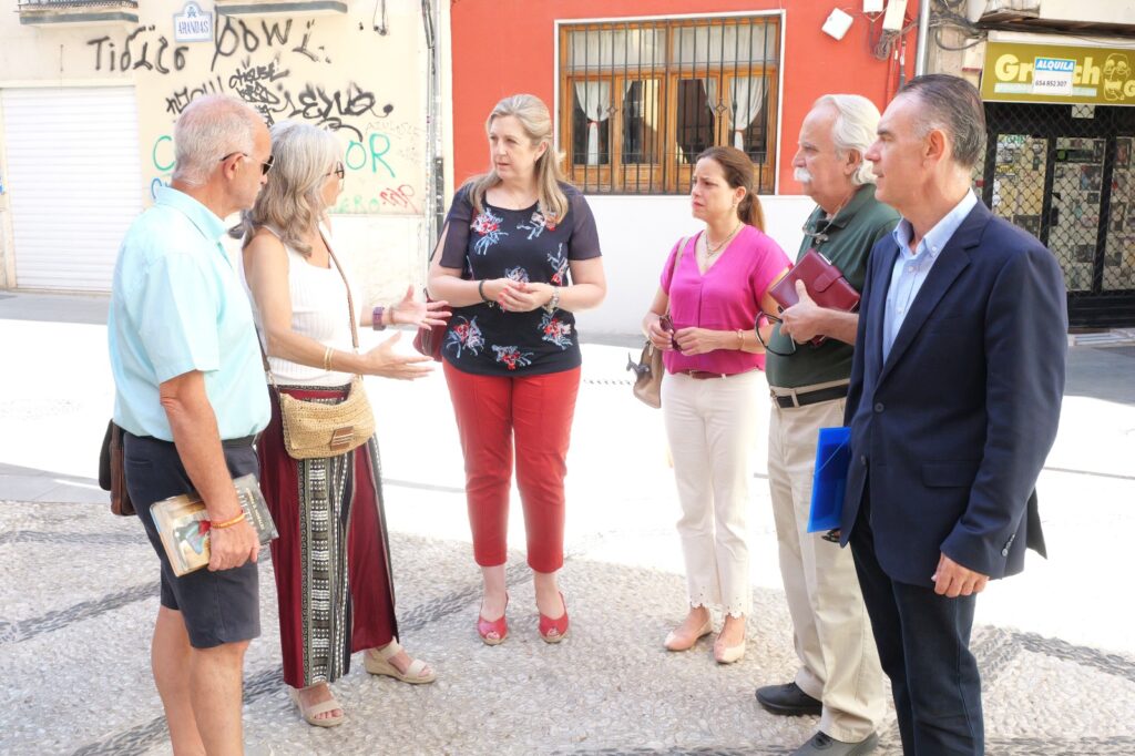 Los-vecinos-trasladaron-su-inquietud-por-el-futuro-del-Centro-de-Alta-Tolerancia,-las-colas-de-gente-y-el-abandono-del-barrio