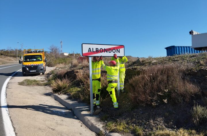 La-Consejería-de-Fomento-garantiza-así-la-vialidad-de-unas-40-carreteras-de-Guadix-y-la-Alpujarra-para-los-próximos-tres-años