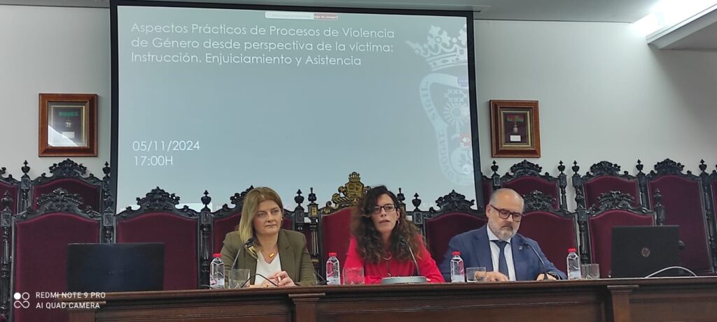 Jueces,-fiscales-y-profesionales-de-los-servicios-de-atención-participan-en-el-curso,-organizado-por-las-consejerías-de-Igualdad-y-de-Justicia