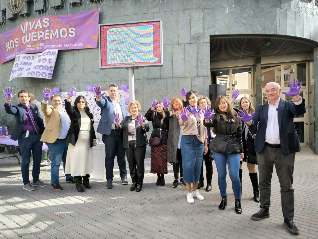 Se-han-llevado-a-cabo-diferentes-actividades-como-el-taller-de-escritura-creativa,-el-taller-de-defensa-personal,-una-tarde-de-ocio-por-los-buenos-tratos-y-la-presentación-de-un-recetario