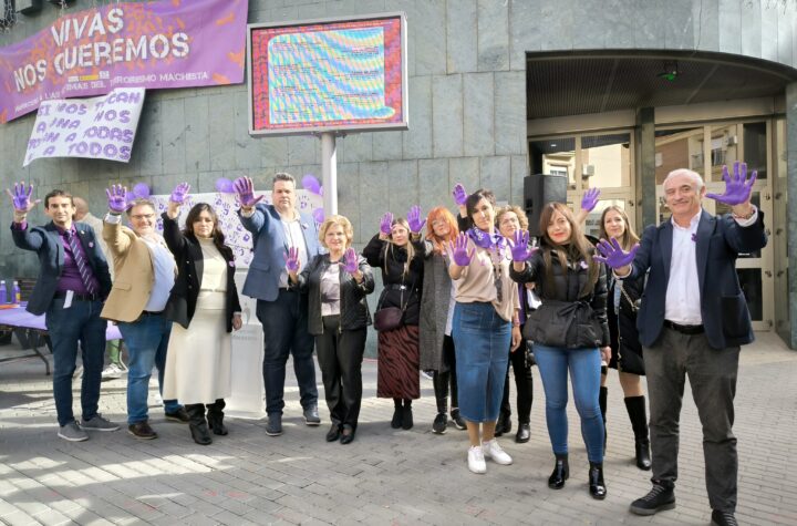 Se-han-llevado-a-cabo-diferentes-actividades-como-el-taller-de-escritura-creativa,-el-taller-de-defensa-personal,-una-tarde-de-ocio-por-los-buenos-tratos-y-la-presentación-de-un-recetario