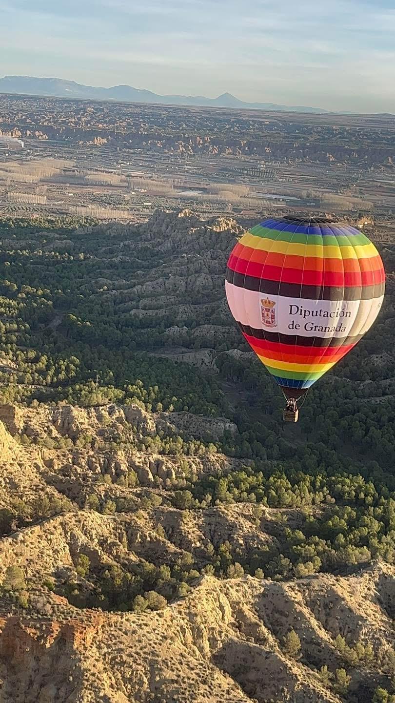 Los-días-24,-25-y-26-de-enero-la-comarca-de-Guadix-se-convierte-en-el-epicentro-del-deporte-en-globo-en-el-ámbito-andaluz