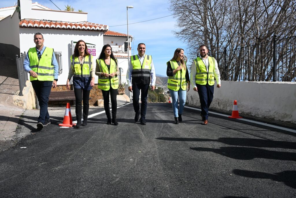 Francis-Rodríguez-ha-señalado-que-“con-esta-actuación-reforzamos-la-seguridad-en-una-vía-esencial-para-el-tránsito-en-la-costa”