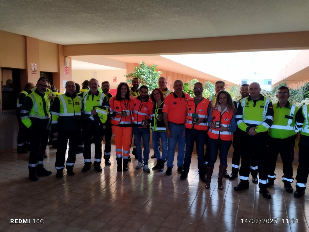 Profesionales-sanitarios-del-Centro-de-Emergencias-Sanitarias-061-granadino-entrenan-en-reanimación-cardiopulmonar-y-control-de-hemorragias