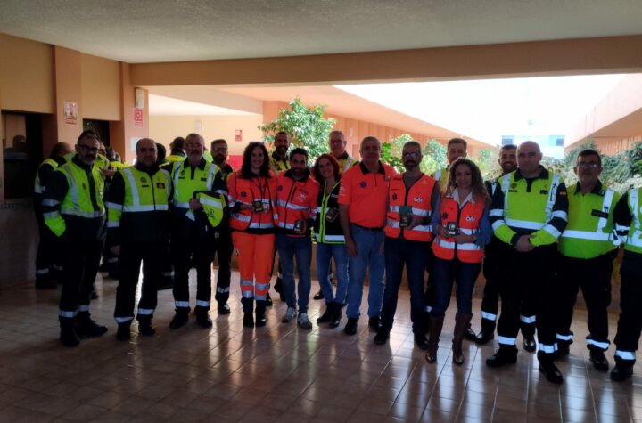 Profesionales-sanitarios-del-Centro-de-Emergencias-Sanitarias-061-granadino-entrenan-en-reanimación-cardiopulmonar-y-control-de-hemorragias