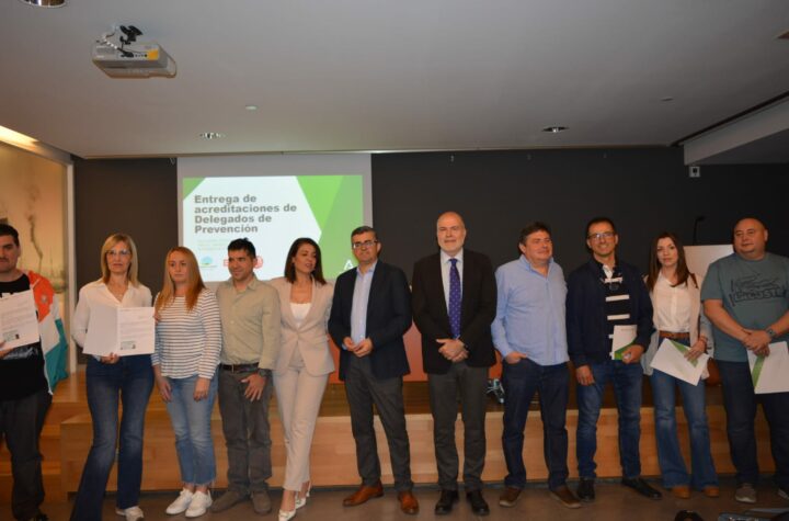 El-delegado-territorial-recuerda-a-representantes-de-UGT-y-CCOO-que-las-tecnologías-conllevan-ventajas-pero-también-nuevas-amenazas-para-los-trabajadores