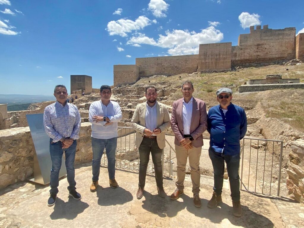 La-actuación-forma-parte-del-Programa-de-Conservación-del-Patrimonio-Rural-2024-y-mejora-la-iluminación-interior-de-la-fortaleza