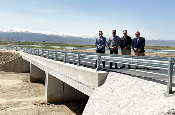 La-nueva-construcción-incluye-mejoras-en-el-drenaje-y-la-señalización