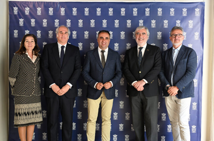 El-presidente-de-la-Diputación-de-Granada,-Francis-Rodríguez,-ha-señalado-que-“estamos-trabajando-para-situar-nuestra-gastronomía-local-en-un-lugar-de-relevancia”.
