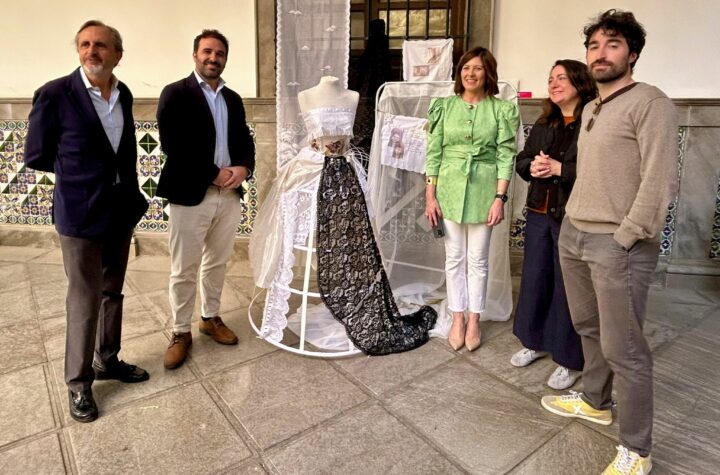 En-su-octava-edición--el-concurso-de-arte-y-reciclaje-organizado-por-el-Ayuntamiento-de-Granada-e-Inagra-invita-a-reflexionar-desde-el-arte-sobre-la-función-que-ejerce-la-tierra-en-el-sistema-climático-y-los-importantes-retos-que-tiene-el-planeta-por-delante
