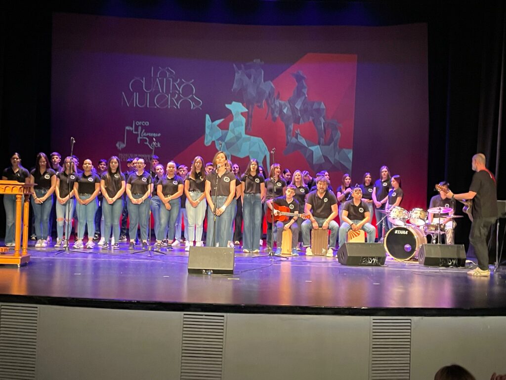 La-delegada-de-Desarrollo-Educativo-elogia-la-iniciativa-que-conectan-a-los-jóvenes-con-el-patrimonio-cultural